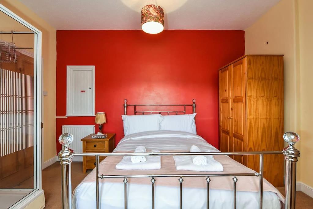 Traditional 3-bed In Pontcanna With Parking * Cardiff